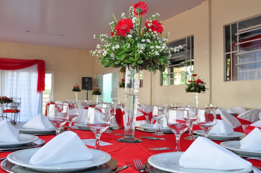 Buffet froid et buffet chaud : que choisir pour son mariage ?